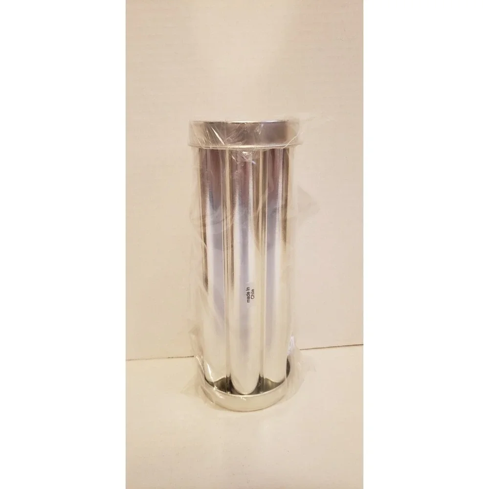 The Pampered Chef Valtrompia Bread Tube Flower Shape 1550 Fluted NIB